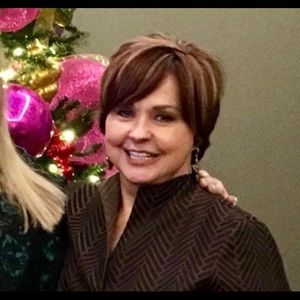 Meet your Posher, Linda